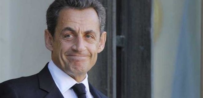Экс-президент Франции Николя Саркози помещен под стражу - Фото