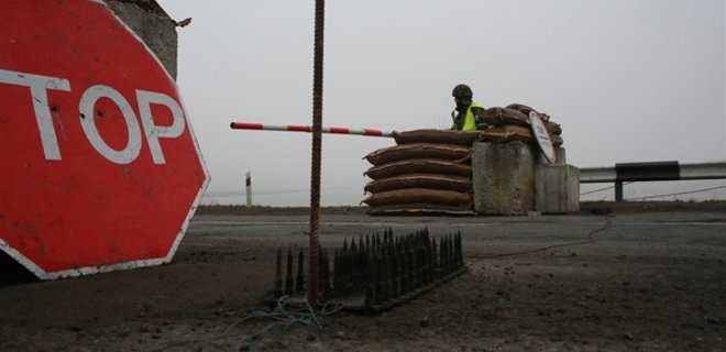Россия закрыла и укрепила три КПП на украинской границе - СНБО - Фото