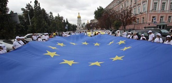 В Украине рекордно выросло число сторонников евроинтеграции - Фото