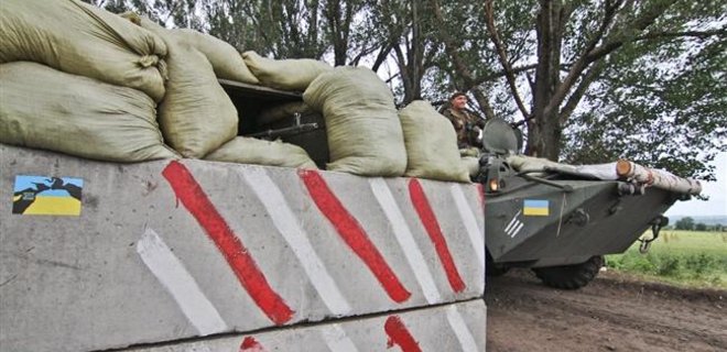 На Луганщине беспилотник сбросил гранату на КПП силовиков - Фото