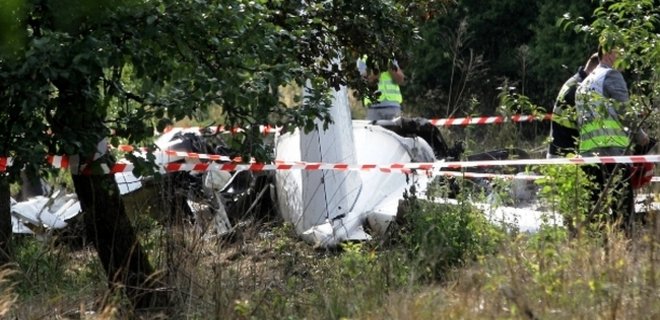В Польше разбился пассажирский самолет, погибли 11 человек - Фото