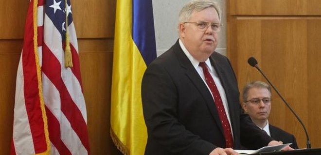 Новым послом США в России может стать экс-посол в Украине  - Фото