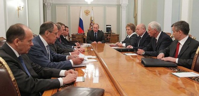 Путин поздно вечером провел совещание Совбеза по Украине - Фото