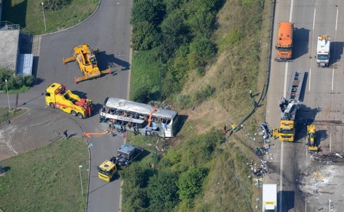 Столкновение автобусов из Украины и Польши в Германии: фото ДТП