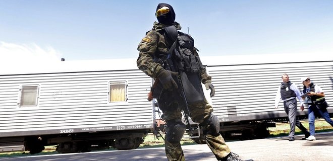 Боевики ДНР удерживают поезд с вещами погибших пассажиров Boeing - Фото