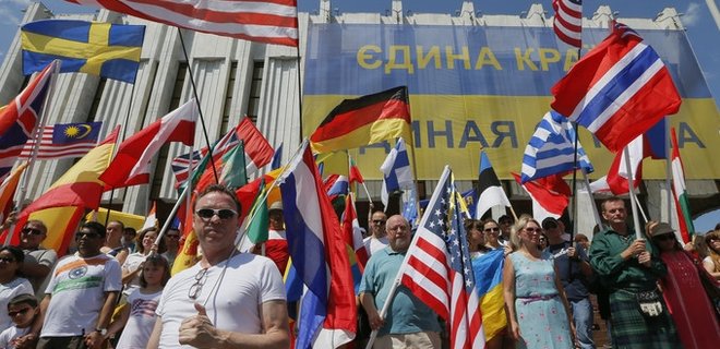 В Киеве прошел международный марш против терроризма - Фото
