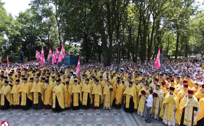 День крещения Руси-Украины отметили в Киеве молитвами и шествием
