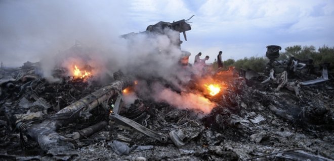 Боевики из артиллерии обстреливают место падения Boeing  - СНБО - Фото