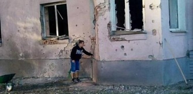 Центр Донецка подвергся артобстрелу, идет эвакуация  - горсовет - Фото
