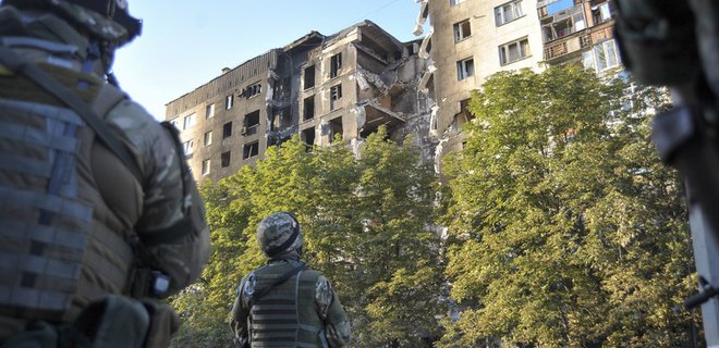 Террористы продолжают обстрелы Горловки, Донецка и Луганска - Фото