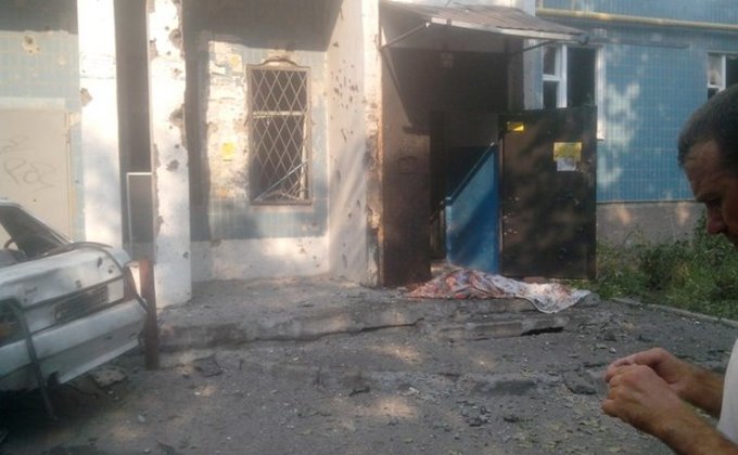 Террористы все больше разрушают Донецк: фото из города