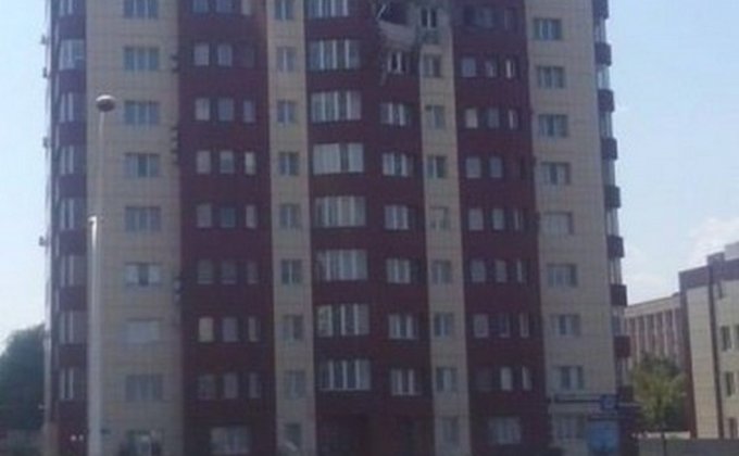Террористы продолжают обстреливать Луганск: фото разрушений
