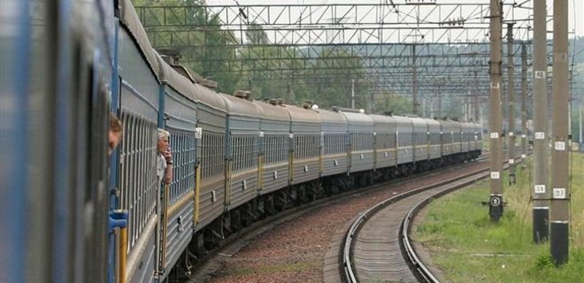 Из-за боевых действий ДЖД отменила отправку трех поездов - Фото