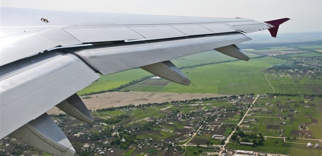 Канада отправила самолет со снаряжением для военных Украины - Фото