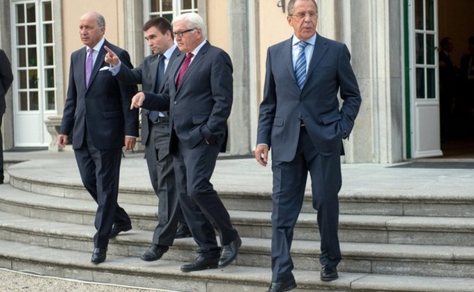 Четырехсторонние переговоры по Донбассу: фото из Берлина