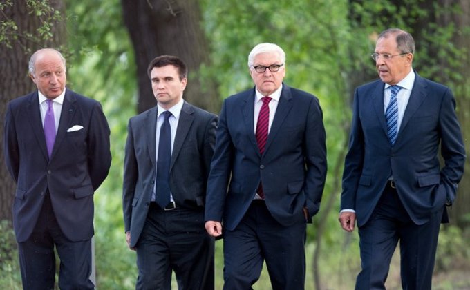 Четырехсторонние переговоры по Донбассу: фото из Берлина