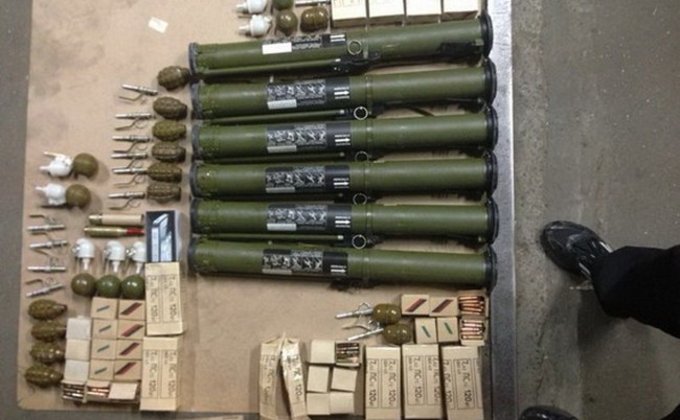 В Киеве изъяли крупную партию оружия и боеприпасов - МВД