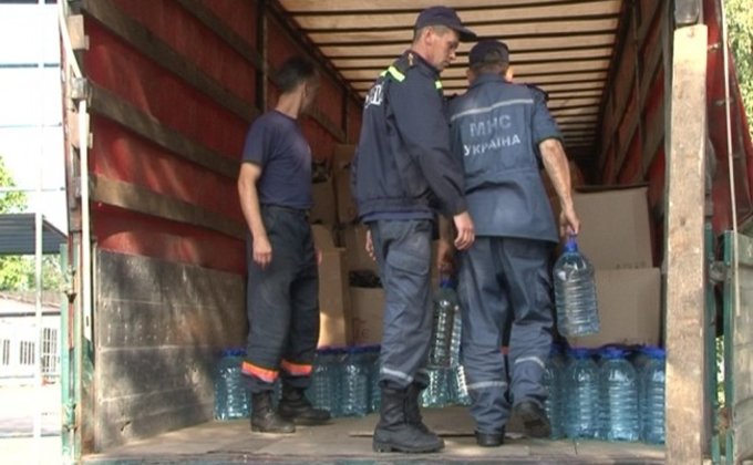 ГСЧС доставила Донбассу более 1200 тонн гуманитарной помощи: фото