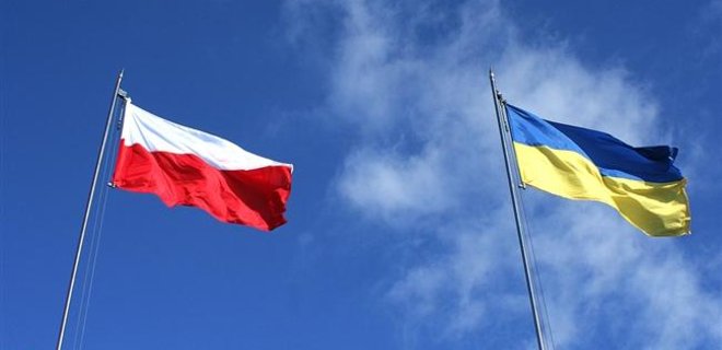 Польша передаст гуманитарную помощь украинским военным - Фото