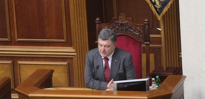 Порошенко подписал закон о превентивном задержании в зоне АТО - Фото