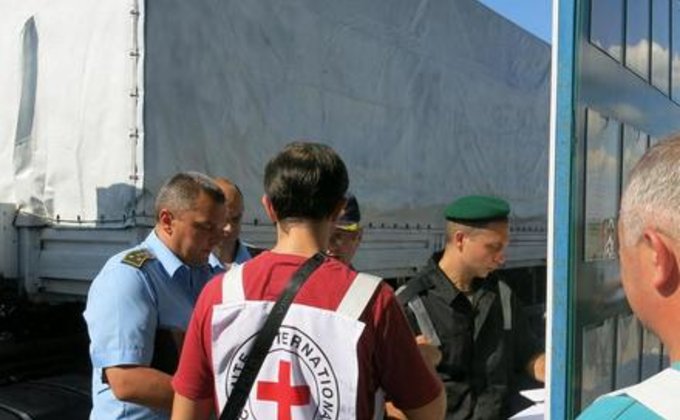 Что перевозит российский конвой в Украину: фото пограничников