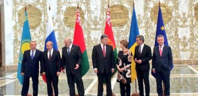 Порошенко: В Минске решается судьба мира и Европы - Фото