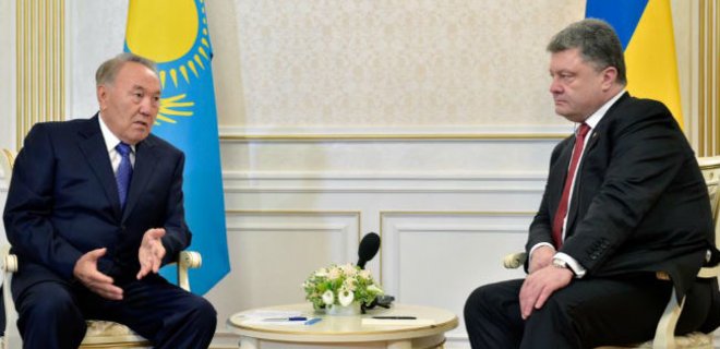 Назарбаев призвал Порошенко поговорить с Путиным тет-а-тет - Фото