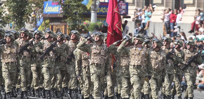 Полторак назвал число военных и техники на параде 24 августа - Фото