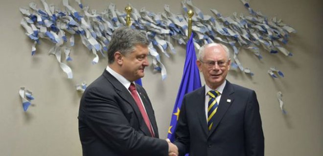 Ввод войск РФ в Украину требует адекватного ответа ЕС - Порошенко - Фото