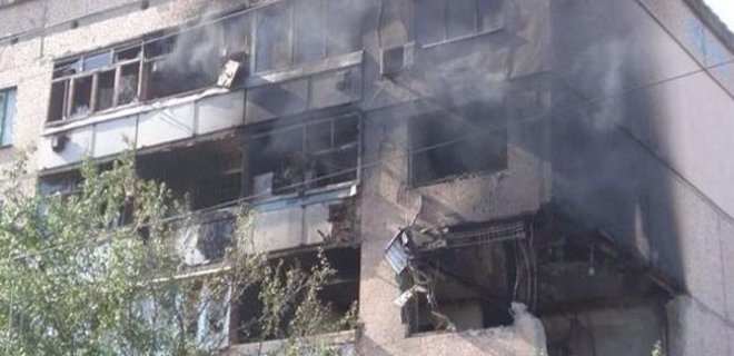 Луганск продолжают обстреливать, есть новые разрушения - горсовет - Фото