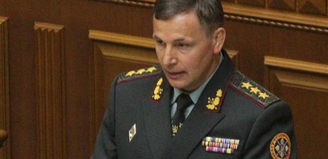 Министра обороны вызвали в Раду из-за ситуации в Иловайске - Фото