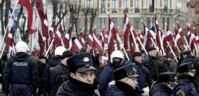 Латвия направит в Украину сотрудников полиции безопасности - Фото