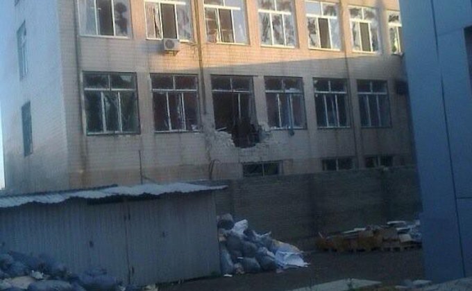 Донецк обстреляли из артиллерии: фото последствий