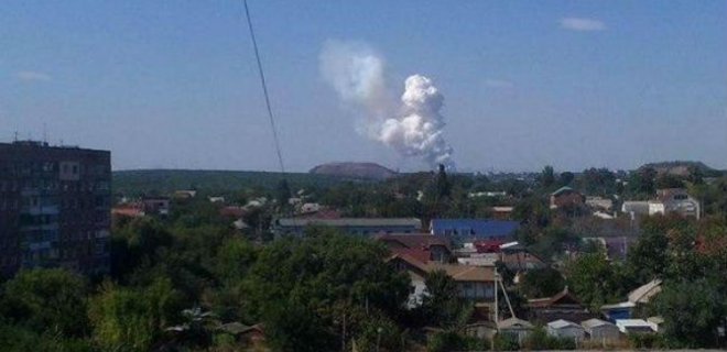 В Донецке гремят взрывы в четырех районах города - мэрия - Фото