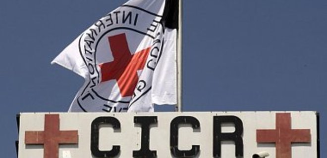 Неизвестные обстреляли миссию Красного Креста в районе Луганска - Фото