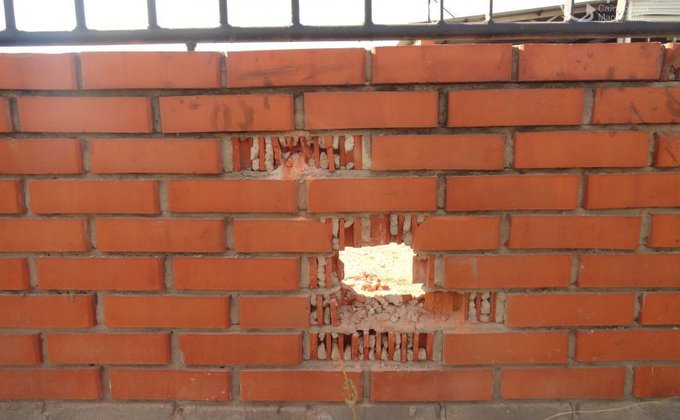 Последствия обстрела Мариуполя: фото разрушений