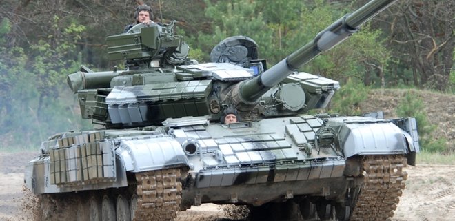 Нацгвардия получила партию модернизированных танков Т-64 - Фото