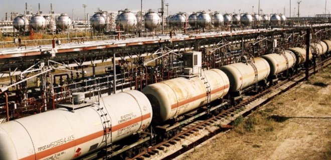 Роснефть, Транснефть и Газпромнефть попали под санкции ЕС - Фото