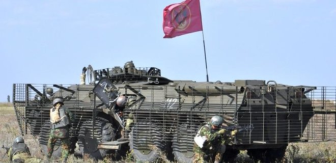 В Донбассе отмечено создание военных комендатур войск РФ  - Фото