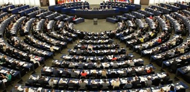 Европарламент может призвать членов ЕС к поставкам оружия Украине - Фото