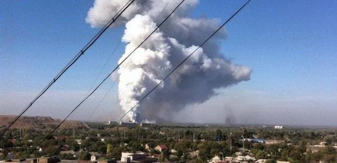 В Донецке взорвался завод химических изделий (видео) - Фото