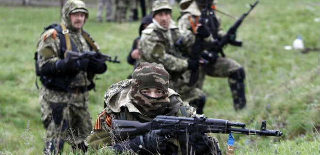 Ночью боевики вновь обстреляли позиции украинских военных - Фото
