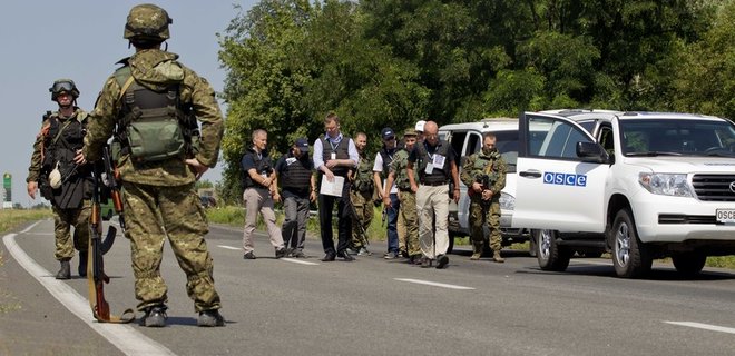 Украина, Россия и ОБСЕ начали создавать в Донбассе буферную зону  - Фото