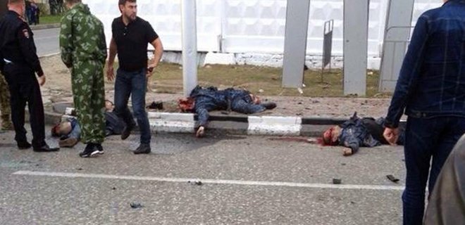В Грозном взорвался смертник: пять полицейских погибли - Фото