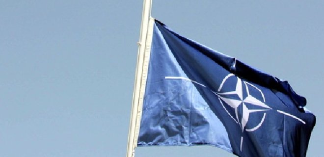 В НАТО ставят в зависимость отношения с РФ от ситуации в Украине - Фото