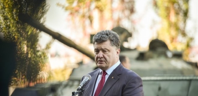 Завод Малышева выпустит рекордное количество танков - Порошенко - Фото