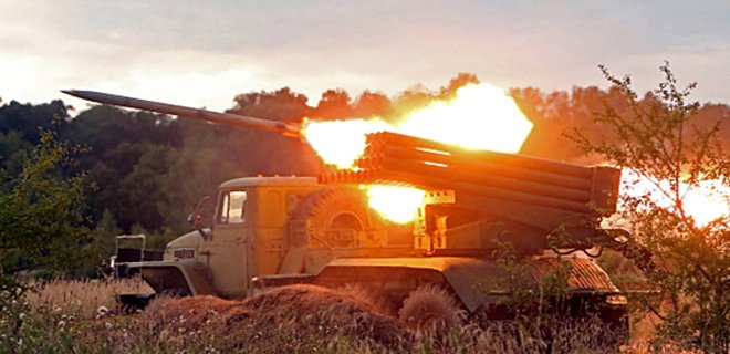 На Луганщине боевики обстреляли четыре блокпоста сил АТО - Фото