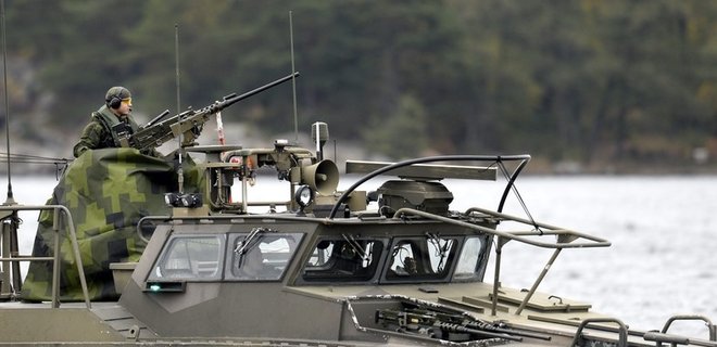 В РФ опровергают информацию о тонущей у берегов Швеции подлодке - Фото