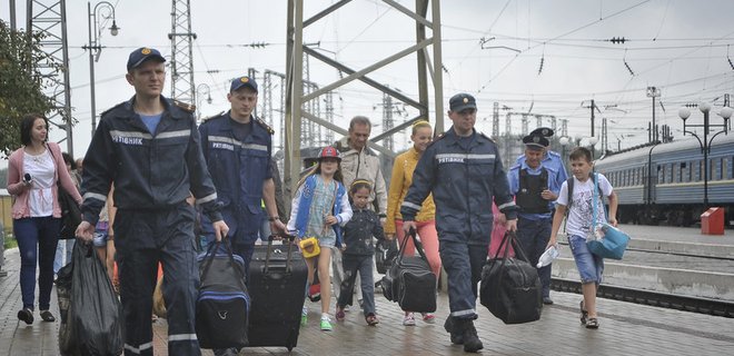 Рада Украины приняла закон о внутренних переселенцах  - Фото