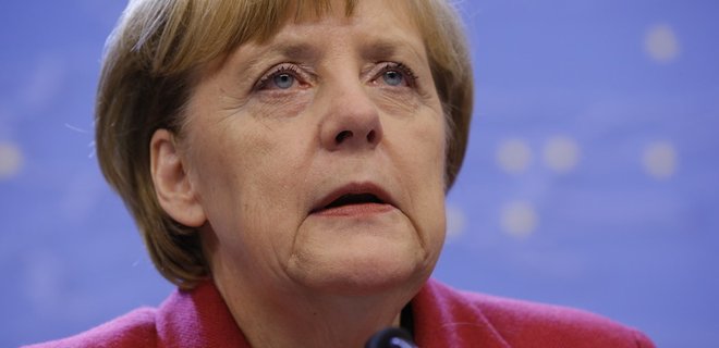 Меркель не видит причин для отмены санкций против России  - Фото